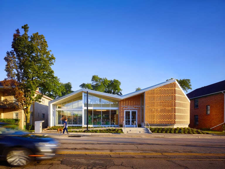 Ed Massery; Massery Photography, Inc.; The Carnegie Library of Pittsburgh, Beechveiw Branch; GBBN Architects